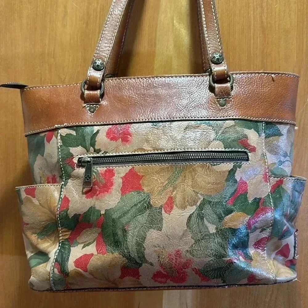 Patricia Nash Floral tote - Picture 6 of 16